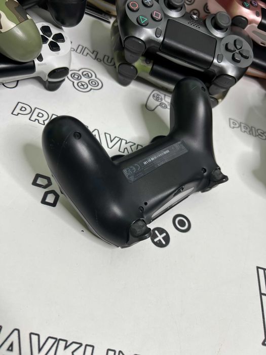 Беспроводной геймпад DualShock 4 V2 для PlayStation 4 и ПК – Черный