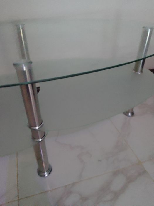 Vende se mesa de estar