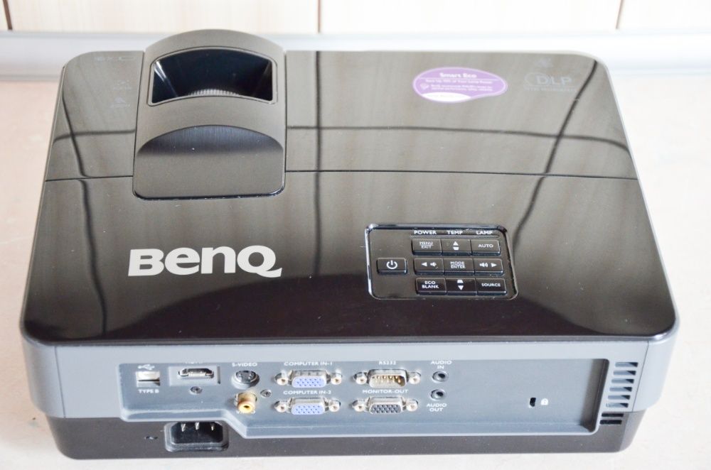Мультимедийный проектор Benq MW 516