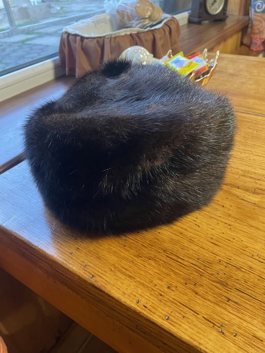 Шапка норковая, натуральная.