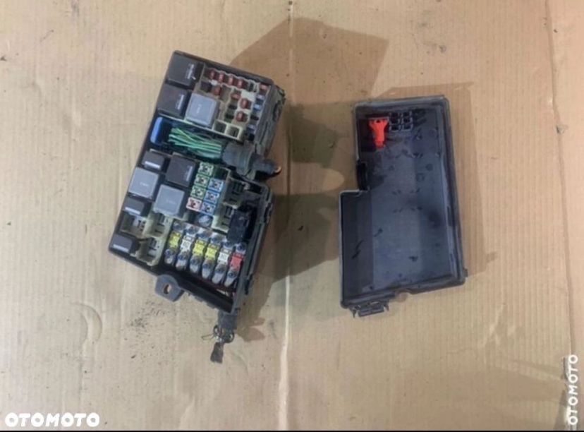 3M5T-14A067 skrzynka bezpieczników Ford focus mk2 c-max