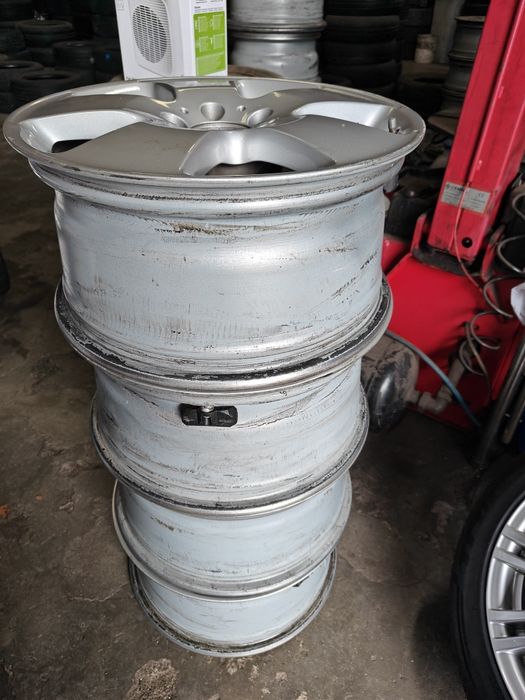 4 jantes Mercedes 8Jx112 Classe S, ou VITO221