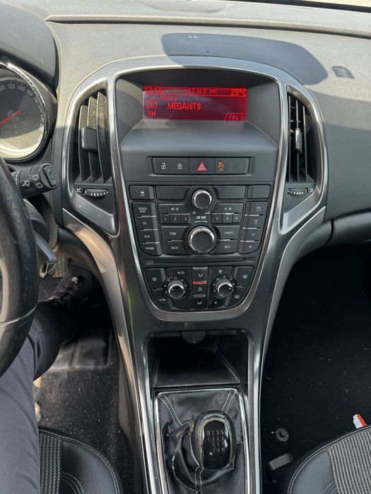 Opel Astra — fotografia 9