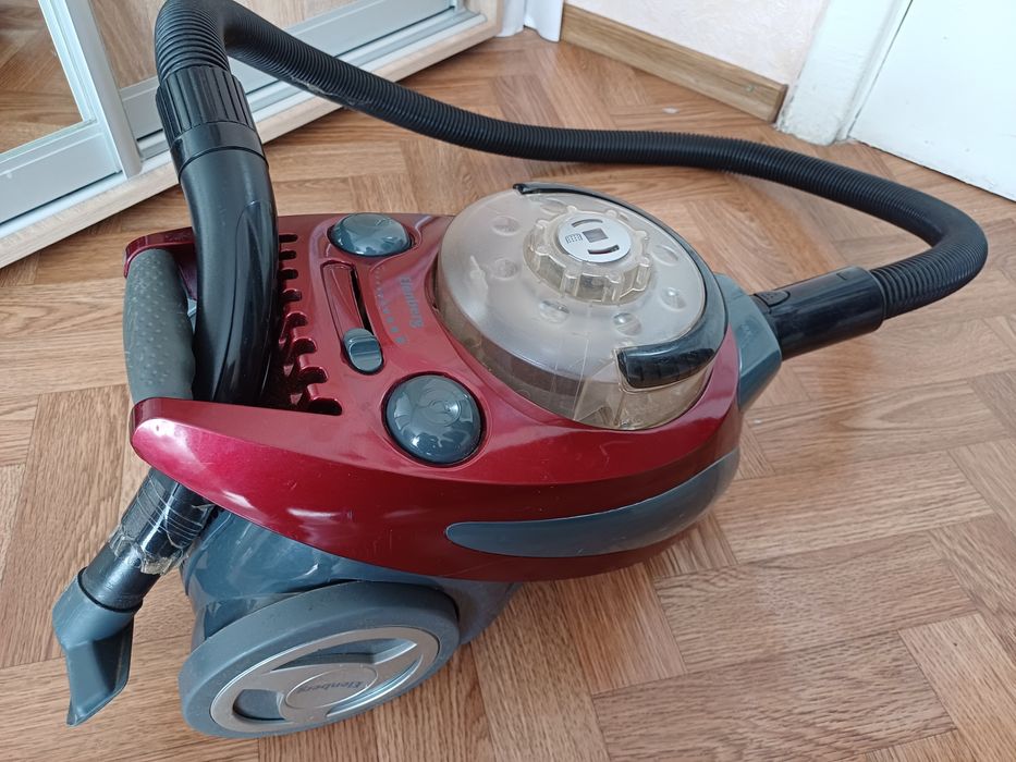 Пылесос на запчасти