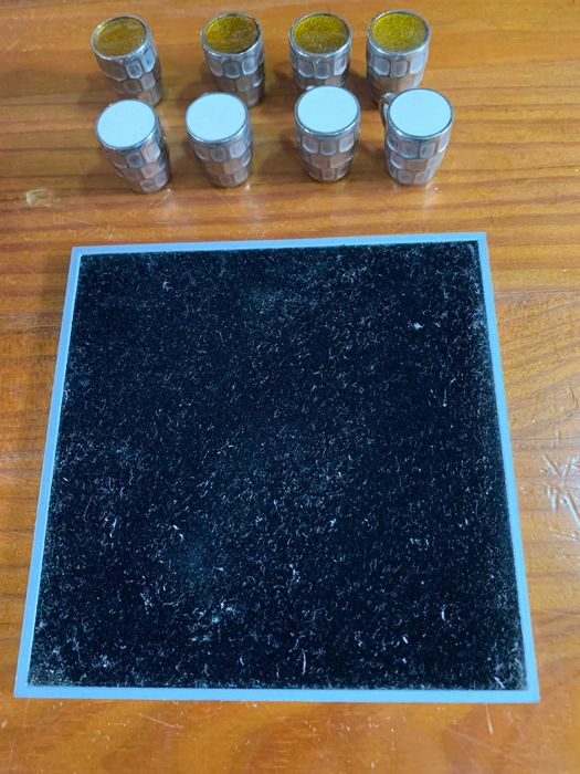 Jogo do Galo ou "Três em Linha", Tabuleiro muito decorativo