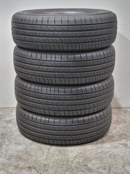 [Como Novos] 4 Pneus 215/65R17 KUMHO