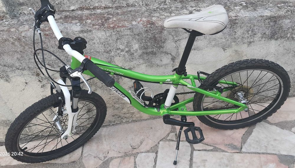 Specialized HOTROCK roda 20 '' criança