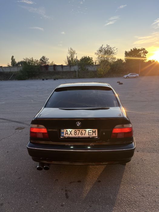 BMW 520i 1998 года