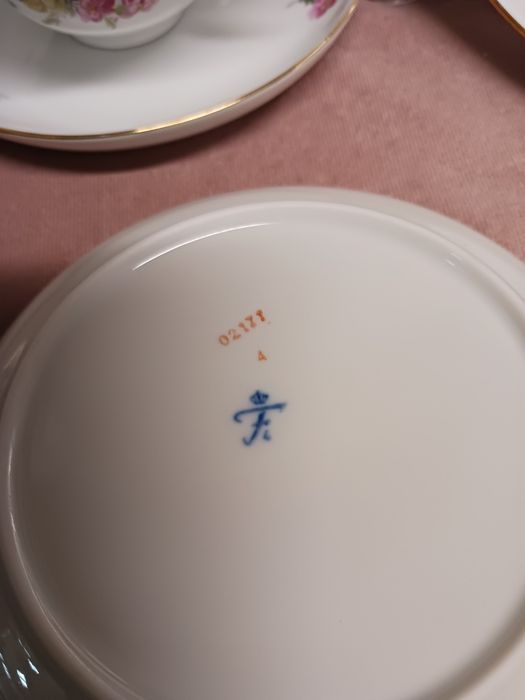 12 osob Furstenberg serwis kawowo-sniadaniowy kwiaty