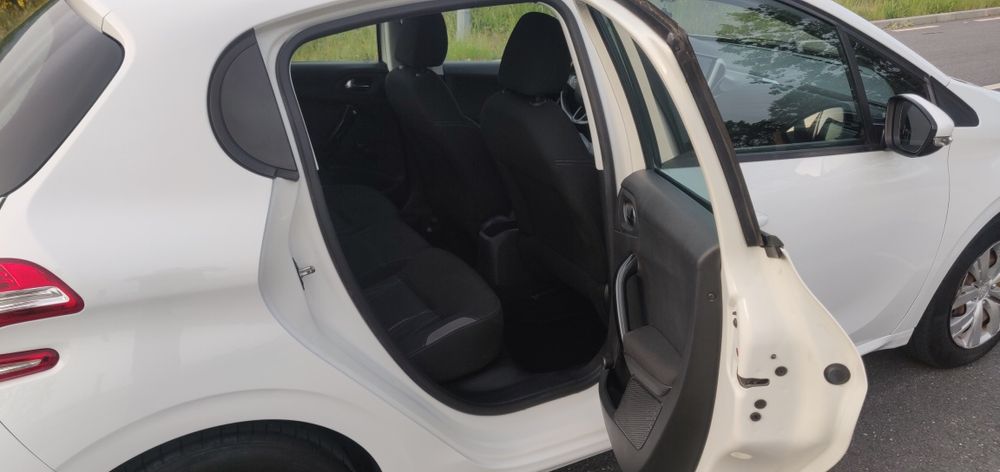 Peugeot 208 1.4HDI
