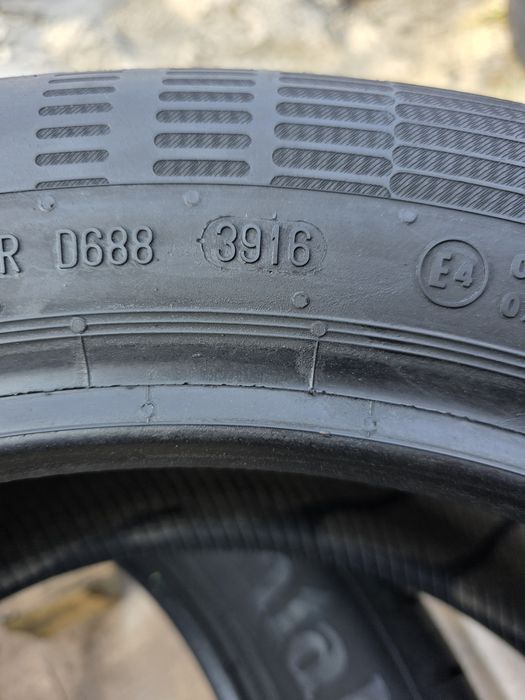Шини 215/55r17 Continental  ContiEcoContact⁵ дві нові шини з запасок