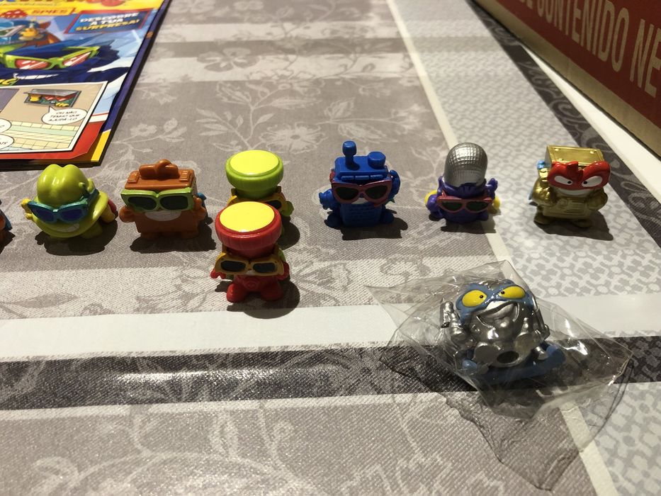 Superthings and Robot Enigma and Prof K64729597149315120