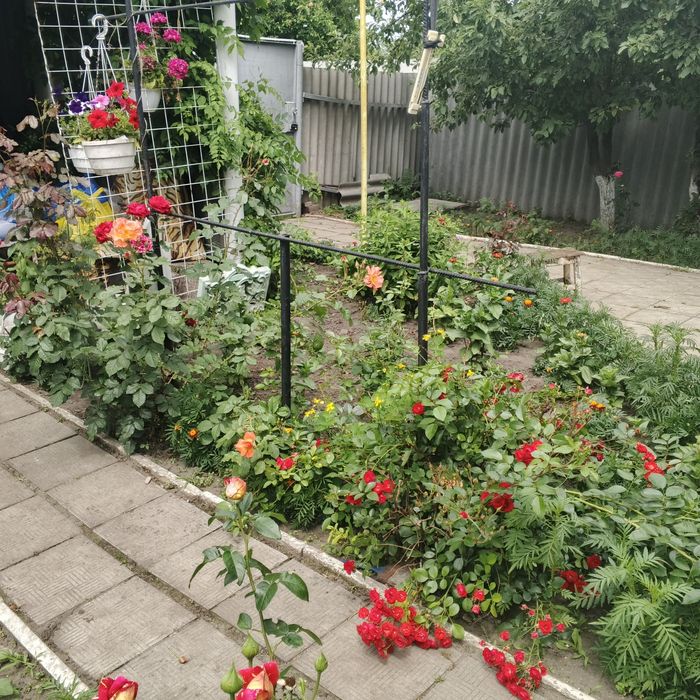 Продаю хороший дом в самом центре города Мерефа