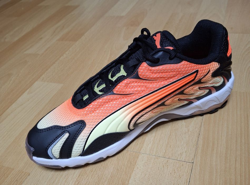 Nowe oryginalne Puma Inhale Glowing Red Black 43
