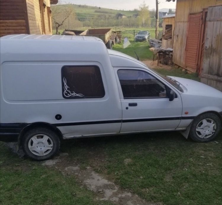 ПікапКурєр пасажирсько-грузовий