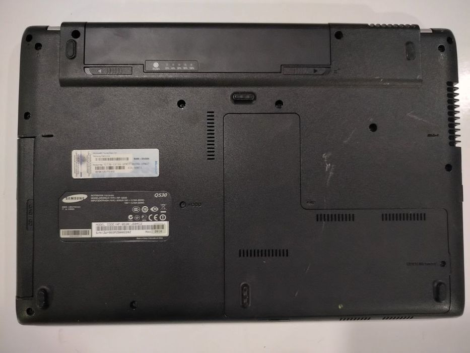 Samsung NP - Q530 2010 року