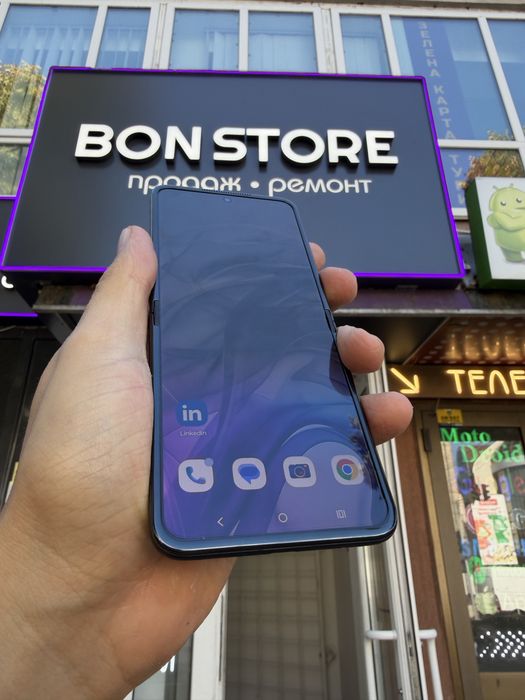 Moto razr 2024 256gb Gray. Гарний стан