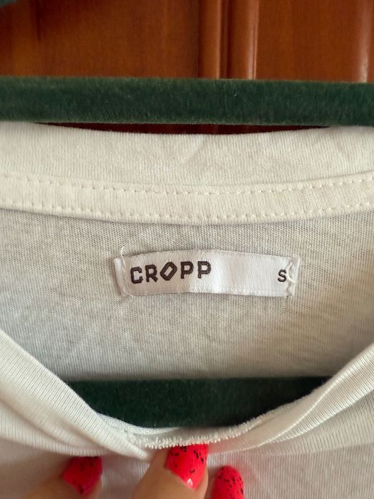 Koszulka z kolorowym napisem Cropp roz. S