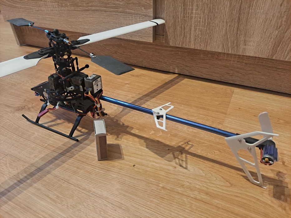 Helikopter RC Blade 230 SR + pilot EFLH1057 6-kanal