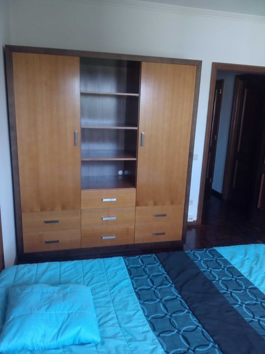 Alugo quartos individuais a estudantes, em Pedrouços Porto