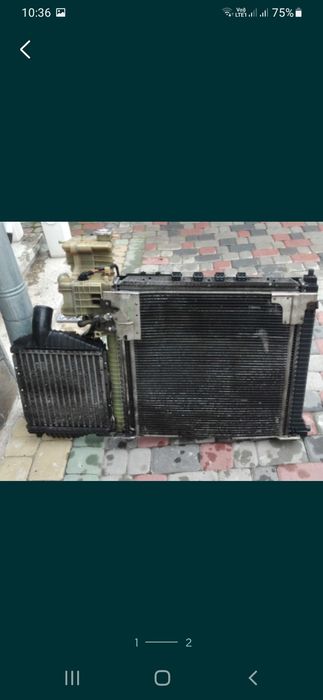 Радіатор мерс віто