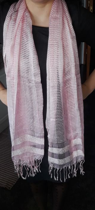 Lenços /echarpes a 3€ cada