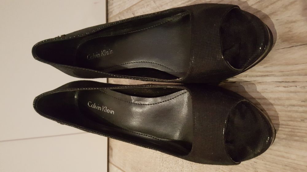 Śliczne buty Calvin Klein rozmiar 36 w bardzo dobrym stanie