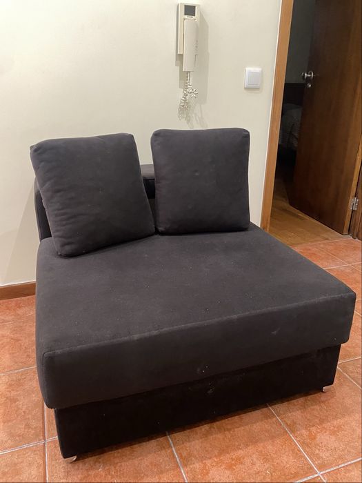 Sofá modular em preto – ótimo estado