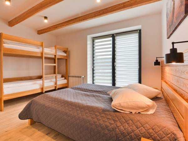 Sielska chata -Apartamenty ,pokoje z łazienkami balia z jacuzzi