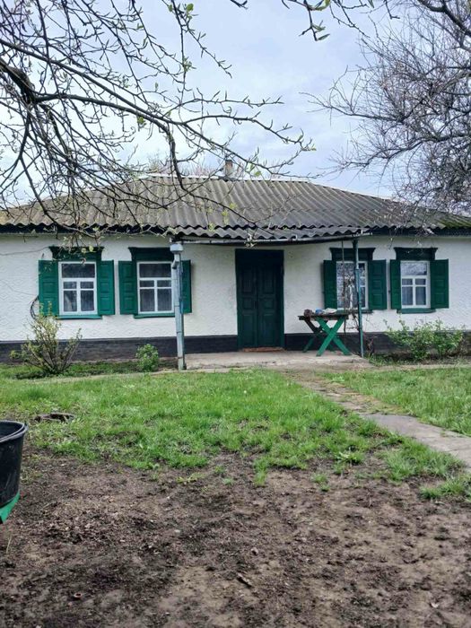 Будинок в с. Вереміївка неподалік водосховища Черкаськоі області