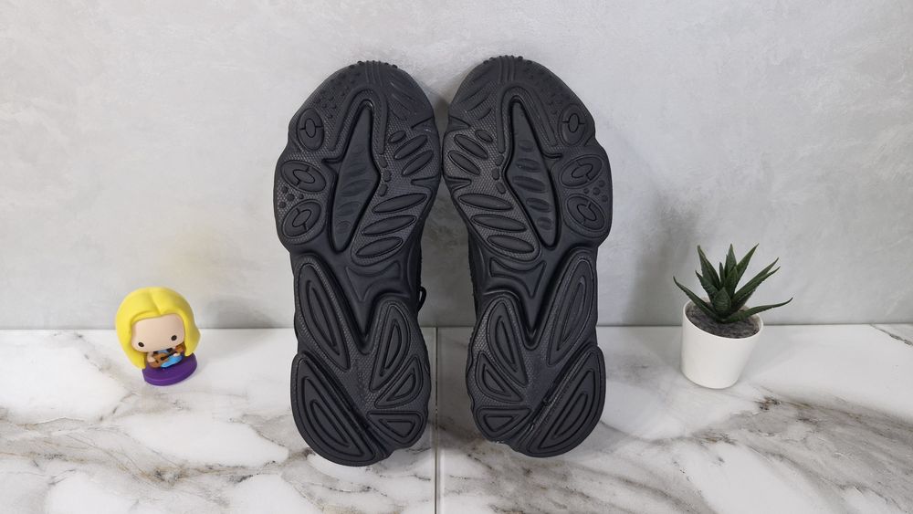 Кросівки Adidas Ozweego.Розмір 39