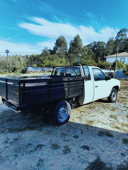Carrinha Nissan D21