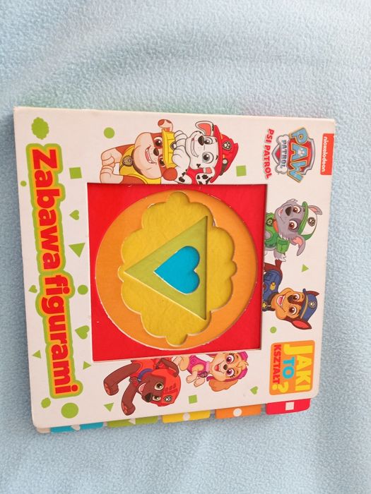 Zabawa figurami Psi patrol książeczka