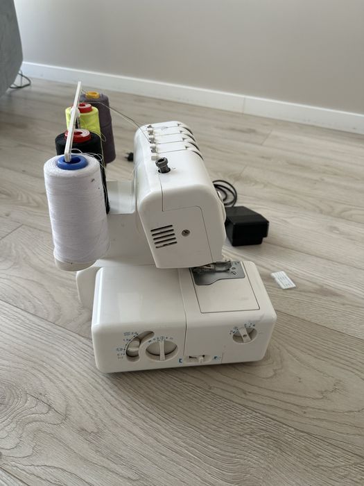 Оверлок Leader VS 340D