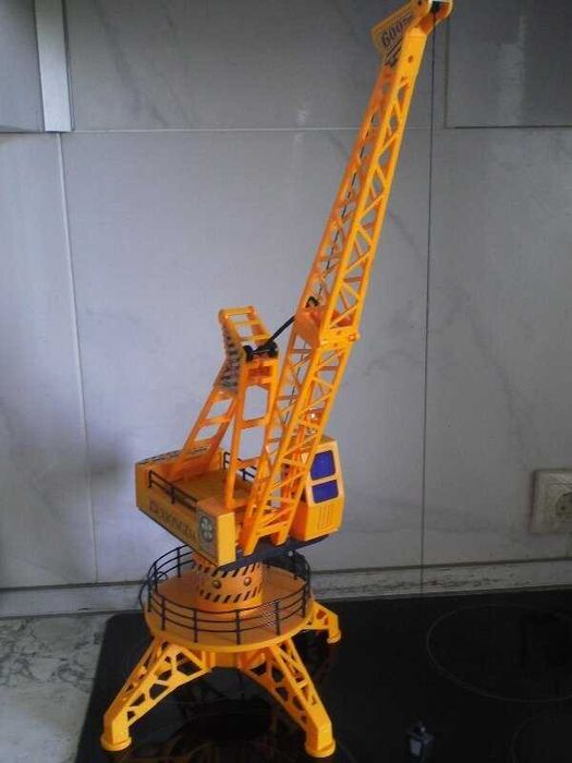 кран,Танк Ис на пульте управлении,СССР.луноход