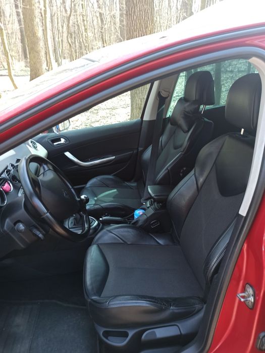 Peugeot 308 SW .