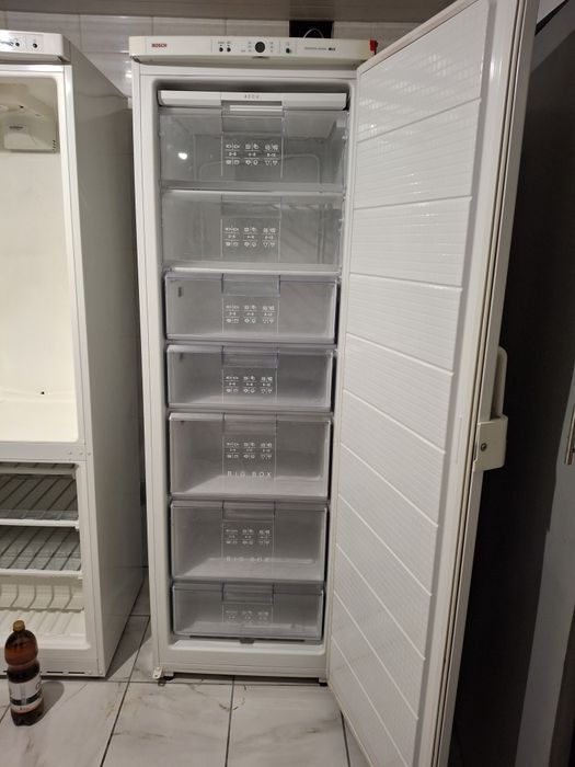 Морозильна камера BOSCH