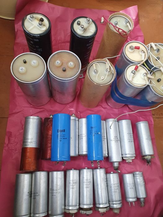 Крупні радянські конденсатори