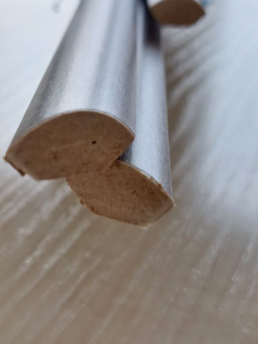 Listwy wykończeniowe do ościeżnic komplet .