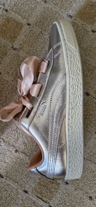 Продаю кроссовки Puma 40 размер