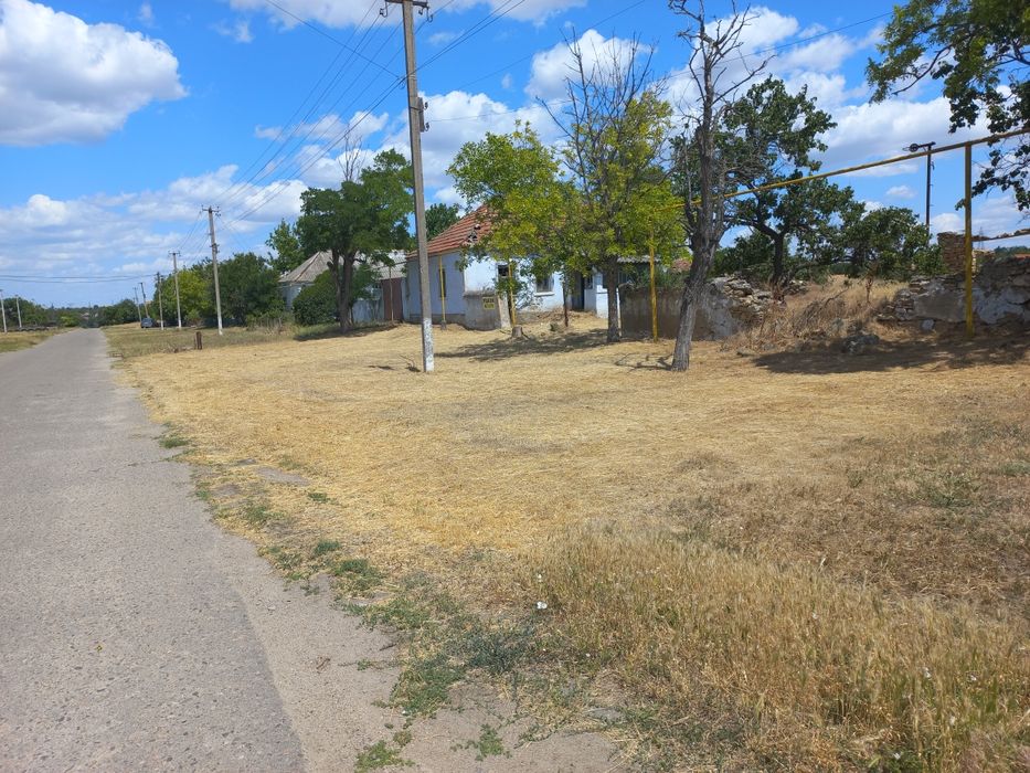 Домоволодіння в адмінцентрі ОТГ під реставрацію або перебудову