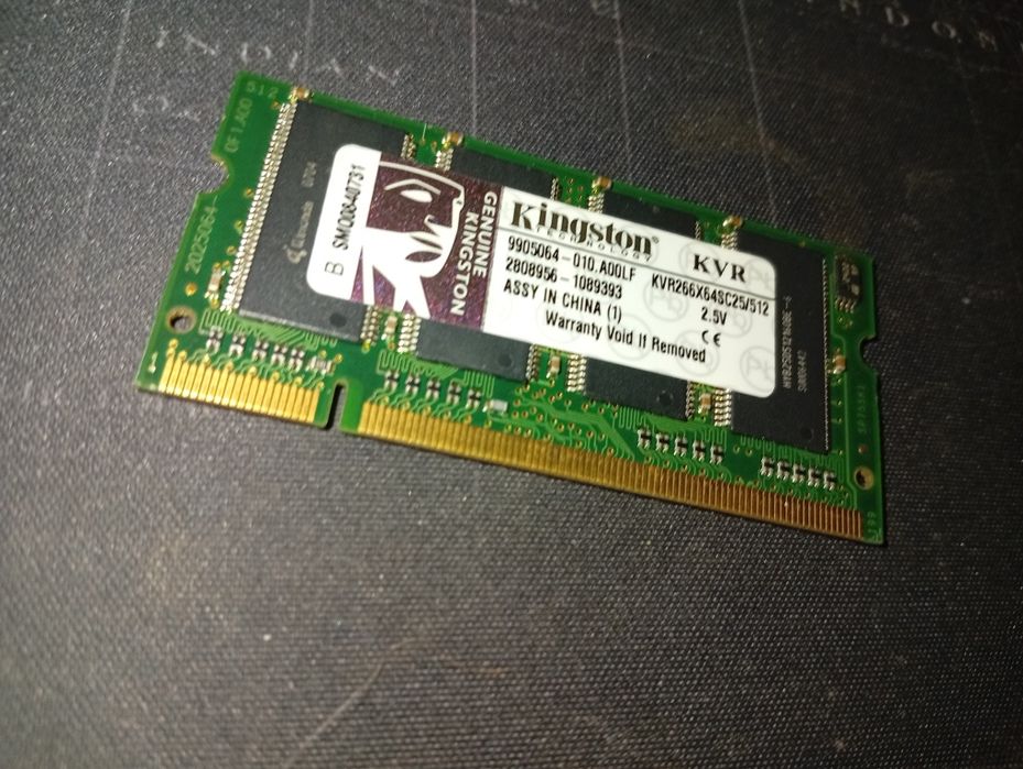 Memória RAM 512 MB DDR 266 sodimm