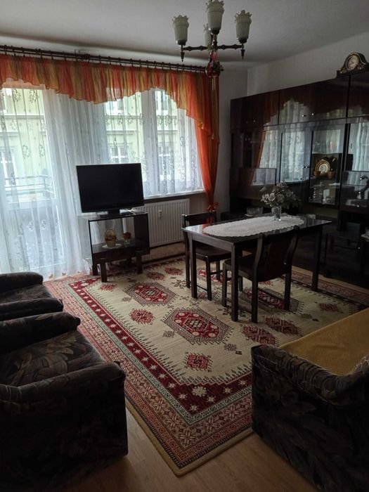 3 pokojowe mieszkanie z balkonem i piwnicą - blisko centrum