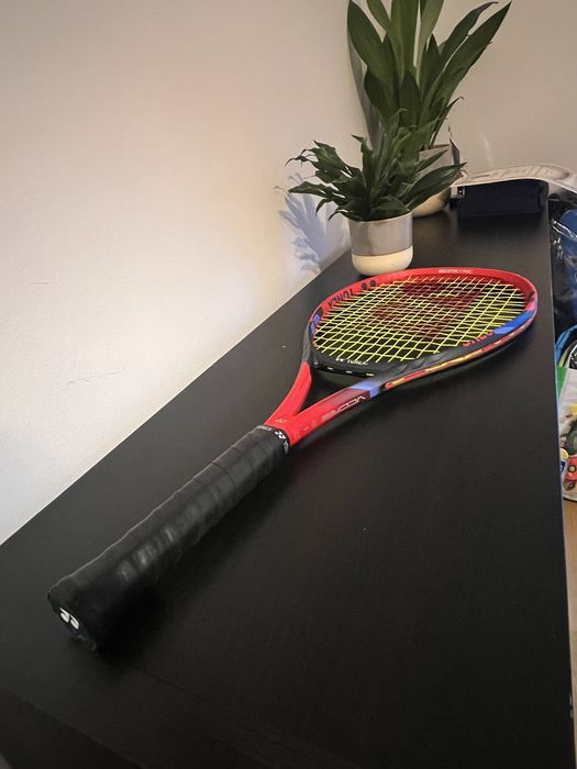 Yonex Vcore 100