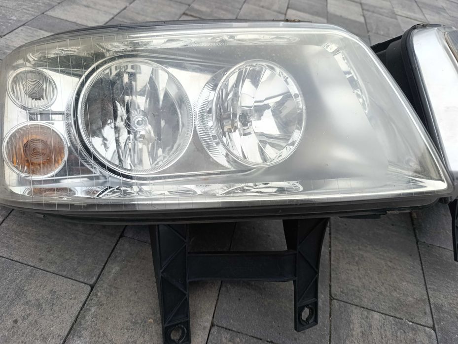 Lampy przód VW T5 multivan komplet