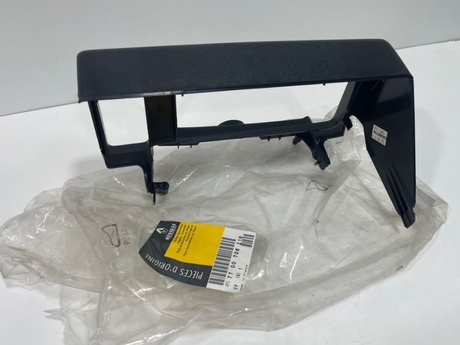 Resguardo Novo Painel Instrumentos Renault 4L 7700706218