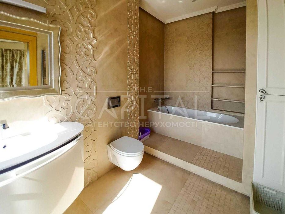 Продаж квартири, пентхаус , вул. Назарівська, Шевченківський р-н