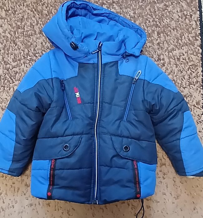 Продам дитячу курточку