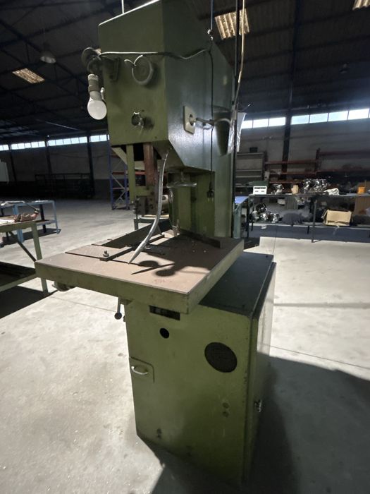 Serra de fita / serrote como nova