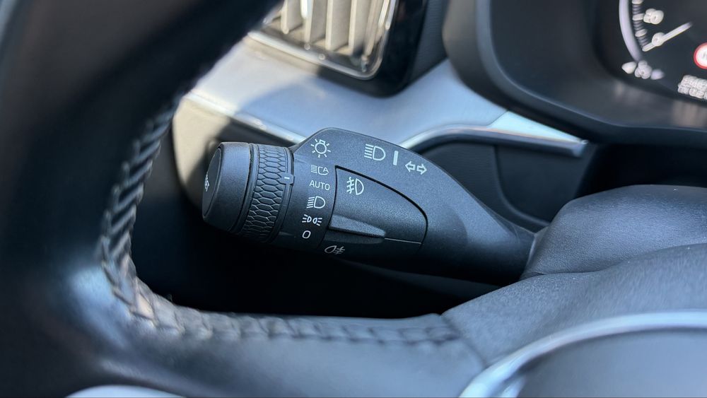 Volvo XC60 2021 2.0 дизель повний привід офіційна